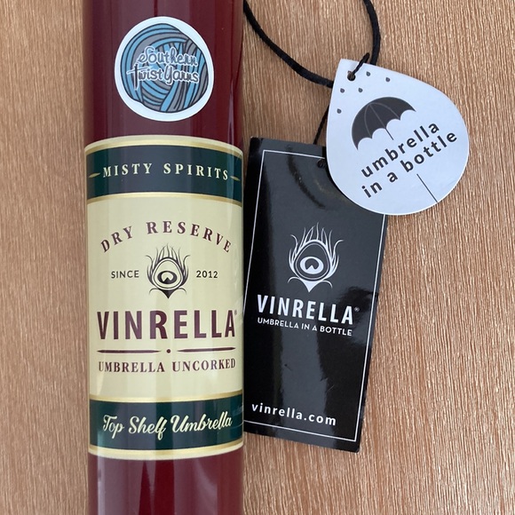 (NWT) Red Wine Bottle Shape Umbrella - Picture 4 of 9